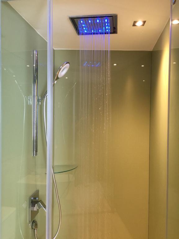 Vortex Suites Klcc By Genesis Kuala Lumpur Esterno foto